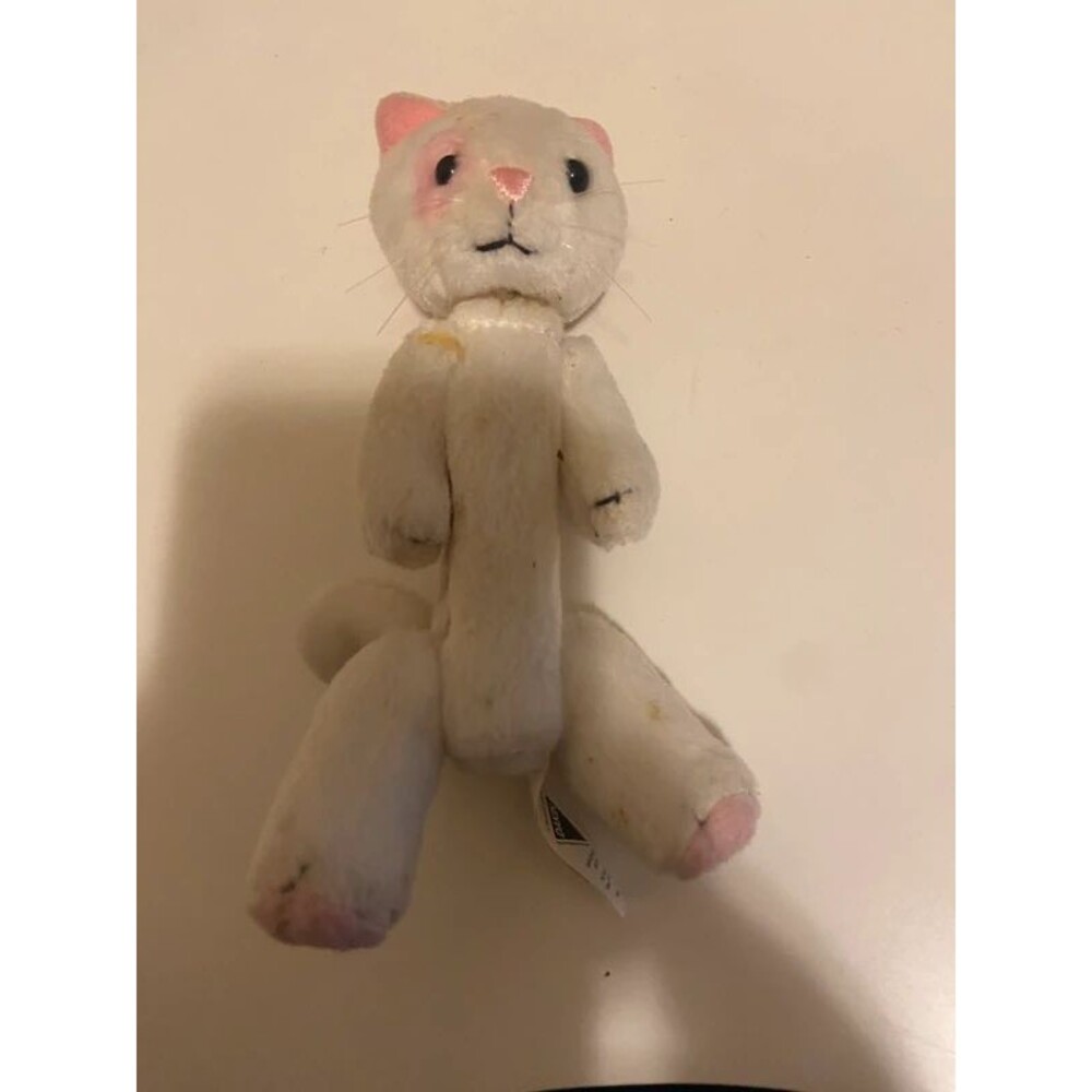 PEZ Fuzzy Friends Snowball the cat keychain